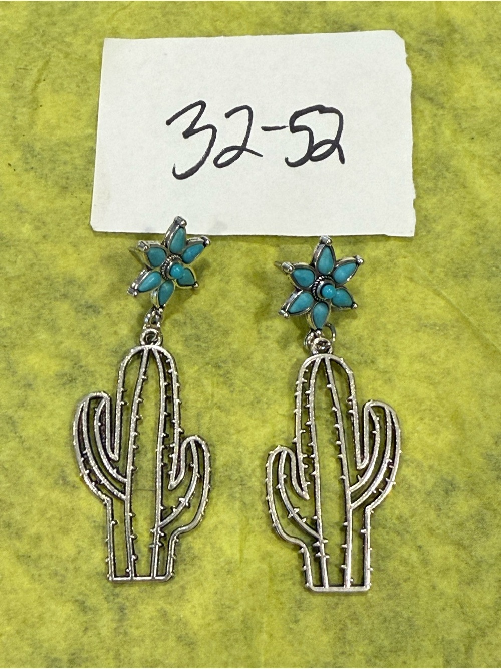 Turquoise silver tone cactus dangle post earrings - Picture 5 of 6